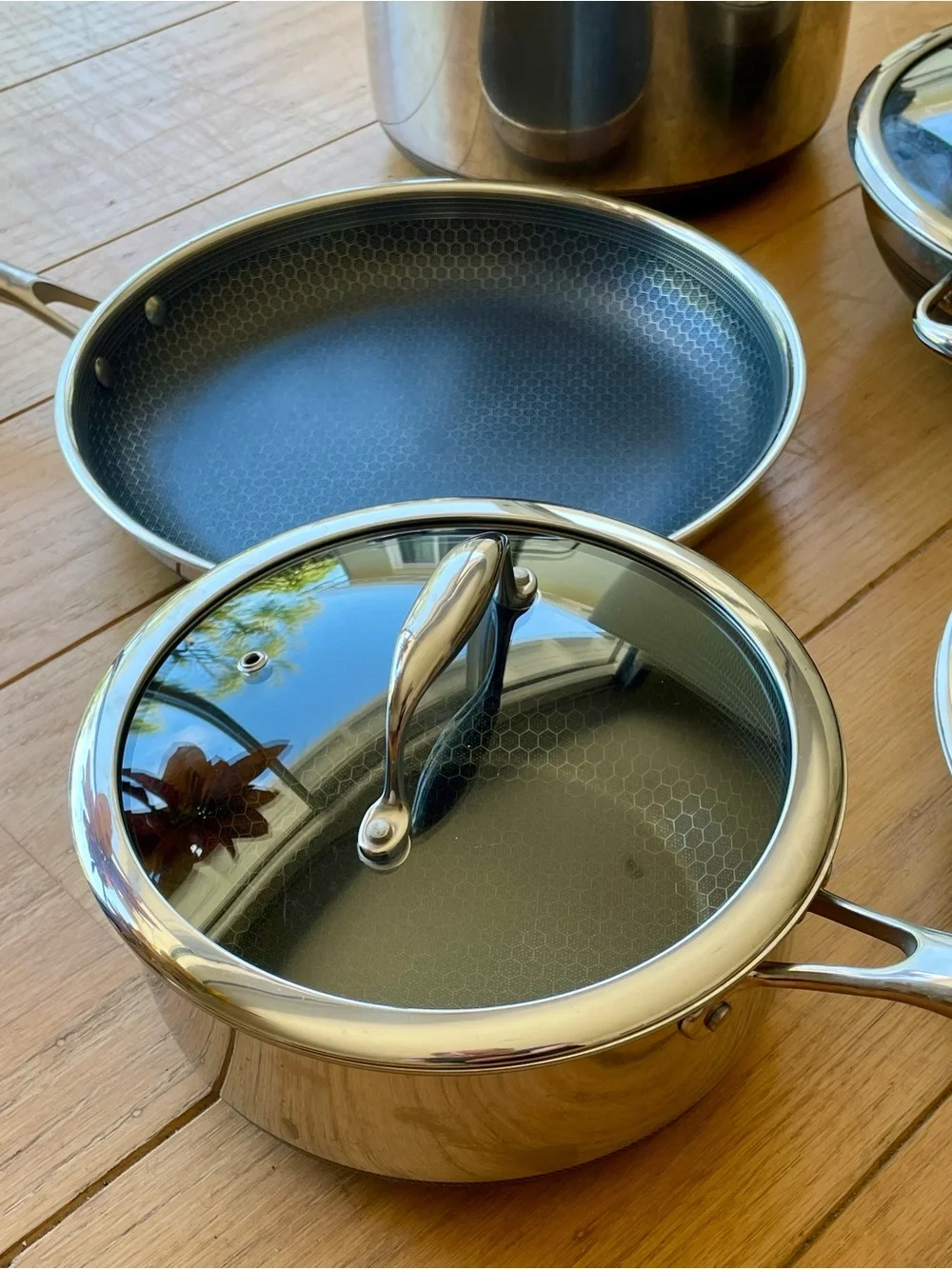 Hexclad Cookware Set - Picture 3 of 5